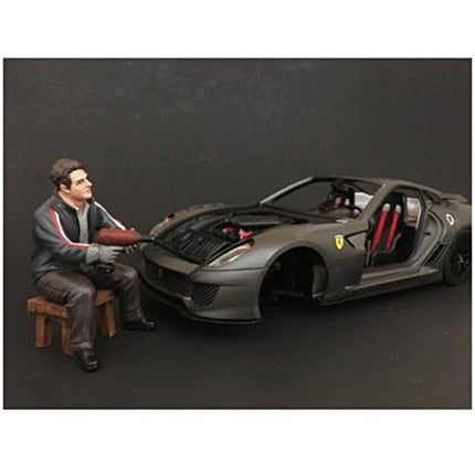 American Diorama Figure - "Chop Shop" Mr. Lugnut for 1:24 Scale Models Blister Pack ,