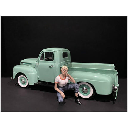 American Diorama Figurine - Car Girl in Tee Michelle Poly Resin for 1/24 Models ,