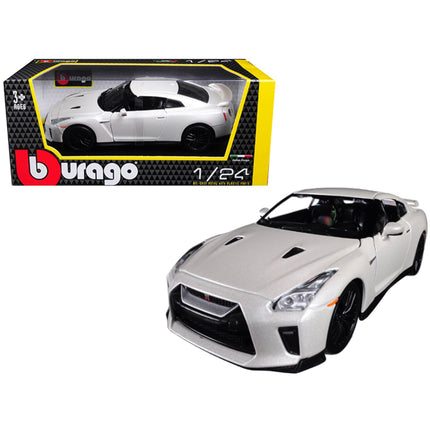 Bburago 1/24 Diecast Car - 2017 Nissan GT-R R35 Opening Doors Rubber Tires White ,