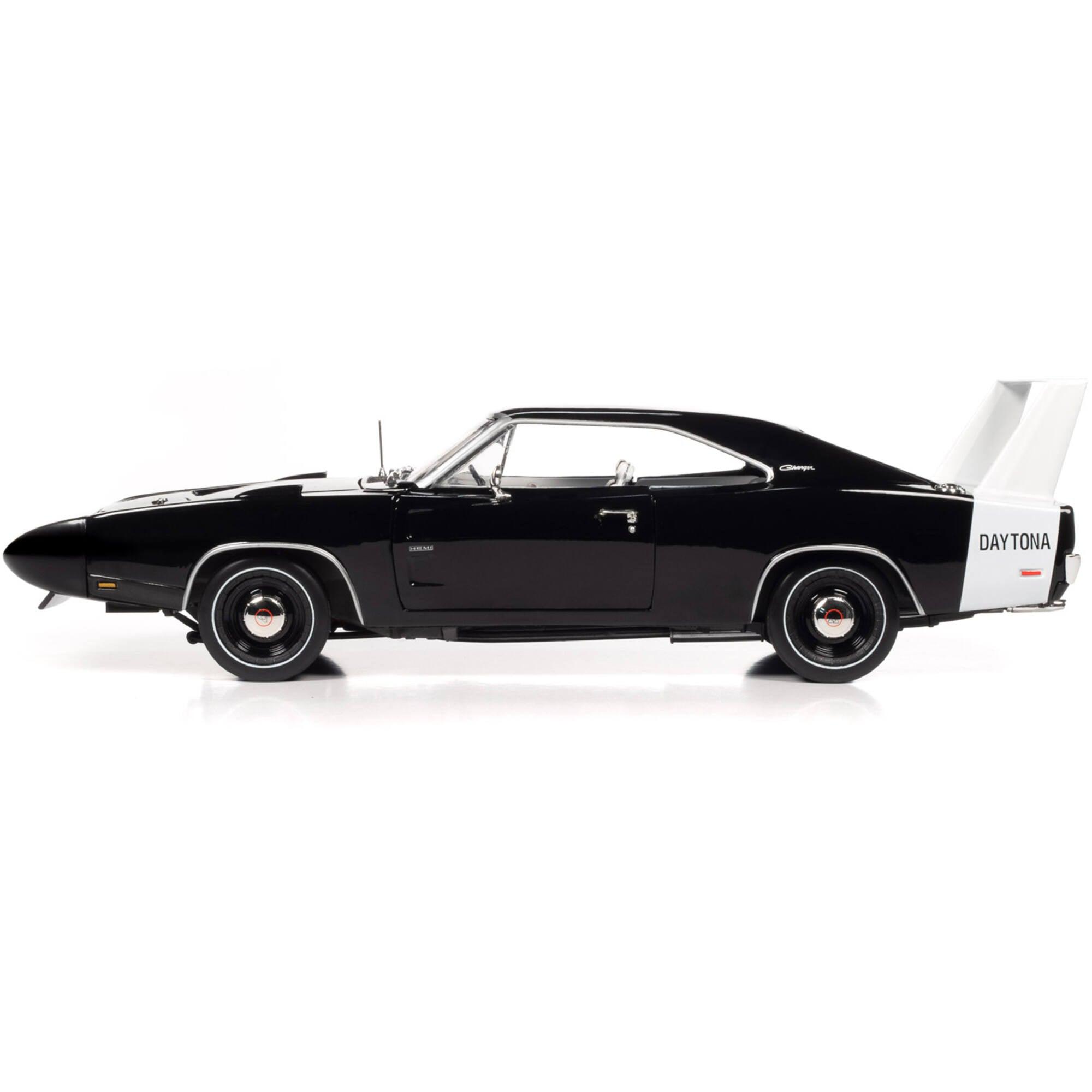 AW 1/18 1969 ダッジ チャージャー デイトナ 426 HEMI オートワールド 1/18 1969 ダッジ チャージャー デイトナ 426