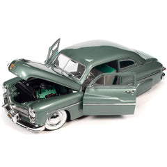 Auto World 1/18 Model Car - 1949 Mercury Eight Coupe Berwick Green Metallic