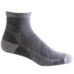 Sockwell Men's Socks - Elevate Quarter Compression, Light Grey, L/XL | SW84M-800-LXL